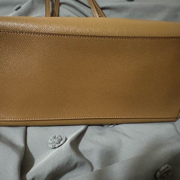 Coach tote in MINT condition - Picture 9 of 9